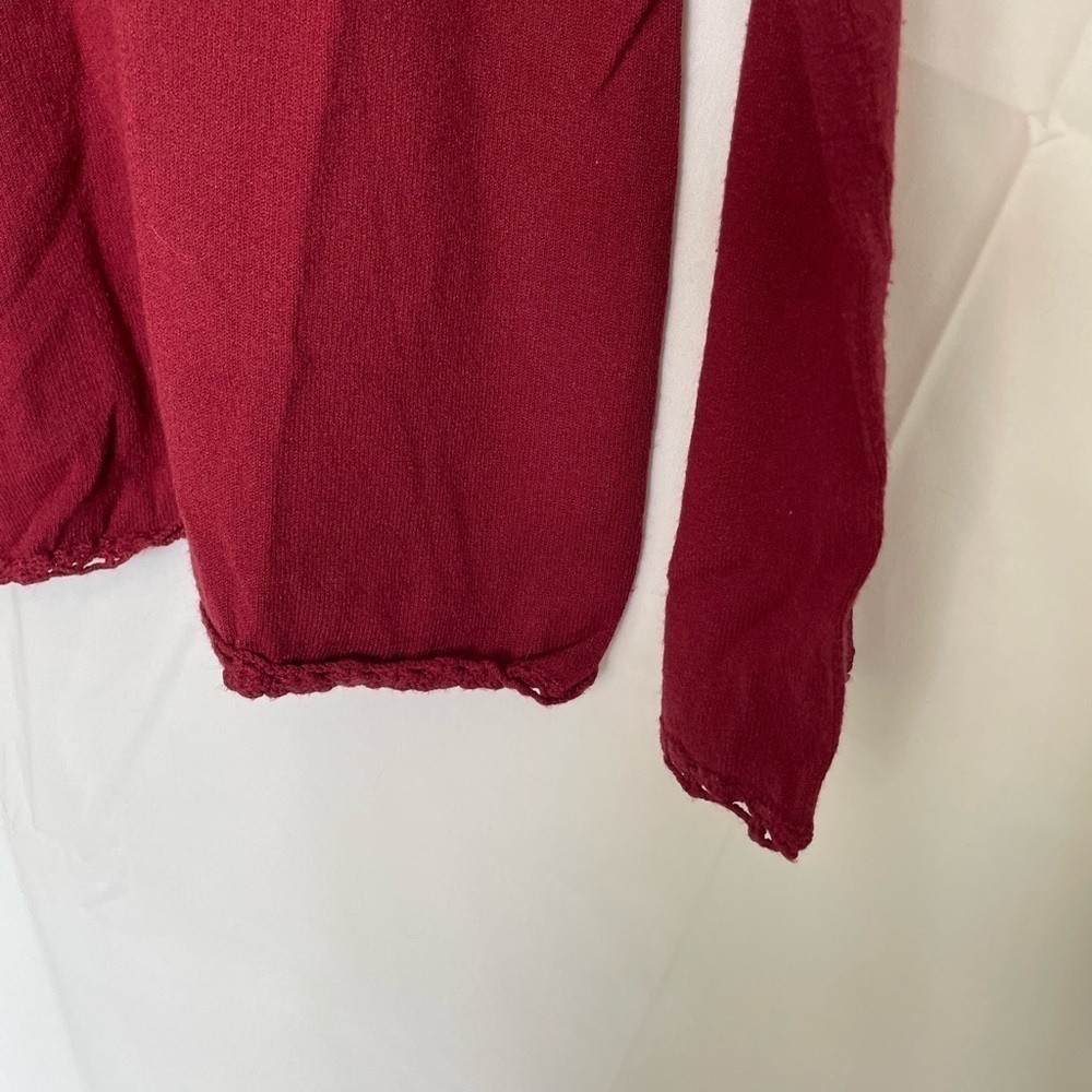 Genuine Sonoma/ Red light sweater with crochet accent - Picture 4 of 5